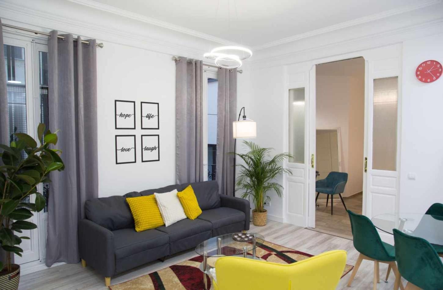 Una Lujosa Estancia En Las Cortes Madrid Extérieur photo